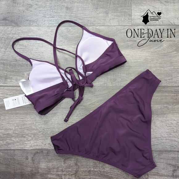 Cupshe Lace Up Back Bikini Swimsuit Size M - Picture 7 of 7